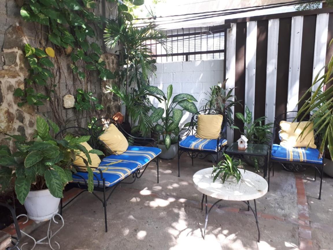 Hotel Alcaldeza - Garden House Maria Guadalupe Santo Domingo Exterior foto